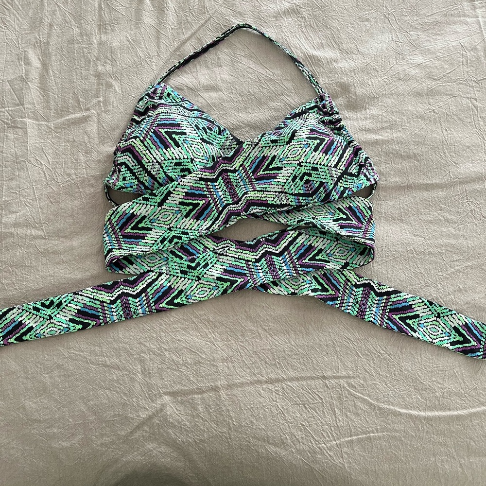 Convertible Geometric Patterned Wrap Halter Bande… - image 1